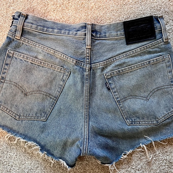 Levis Made & Crafted Boho Patch Cut Off Denim High Rise 501 - Size 26 - Picture 3 of 4